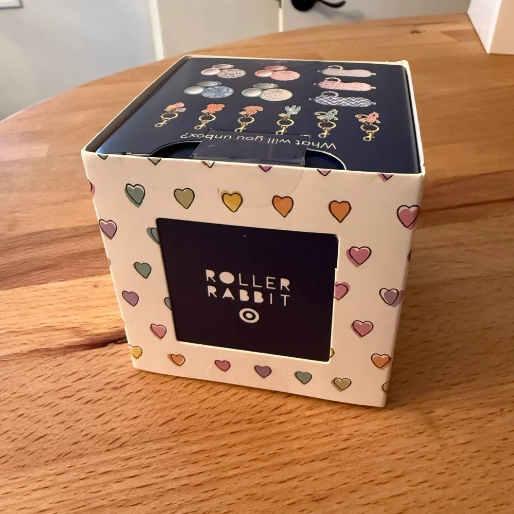 Roller Rabbit Blind Box Compact Mirror - Picture 5 of 5